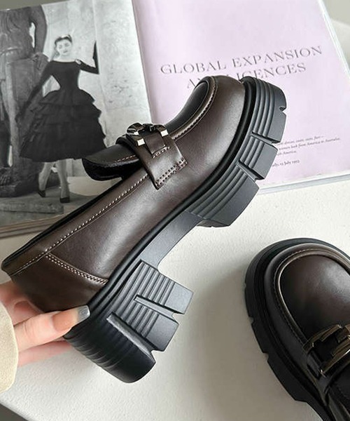 c.u.l ローファー 厚底 バックル付き チャンキーヒール ローファー