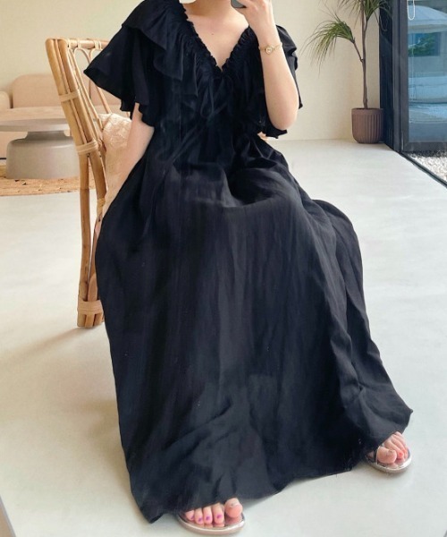 emi+ ワンピース 半袖 フリルVネックロングワンピース : ZOZOTOWN
