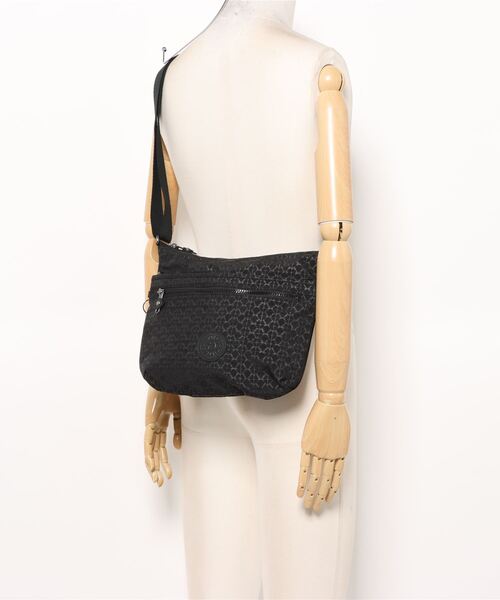 新品 キプリング KIPLING ショルダーバッグ ARTO リッチブラック kipling（キプリング） ショルダーバッグ バッグ Basic ARTO