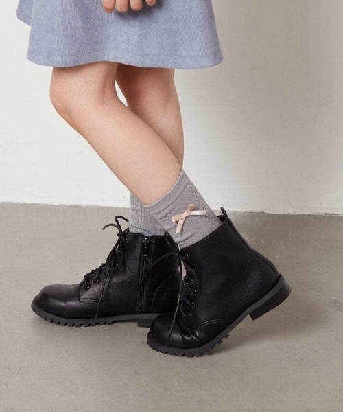 a.v.v（アー・ヴェ・ヴェ） ブーツ 「19-24cm」「ファスナー付きで