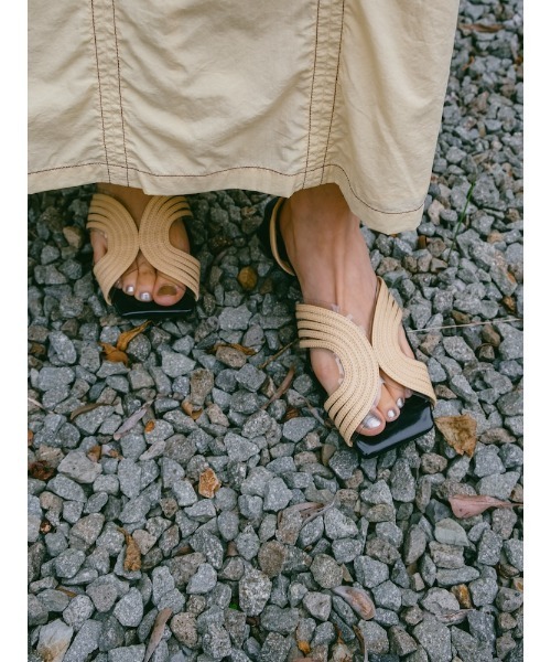メタリックグレー saharaミュール sahara サンダル Curve Line Metallic Sandals レディース
