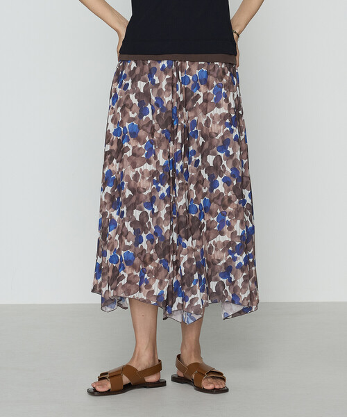送料関税込♢sacai ハンカチーフヘム ミディアムスカート sacaiのオフホワイト ハンカチーフヘム ミディアムスカートが
