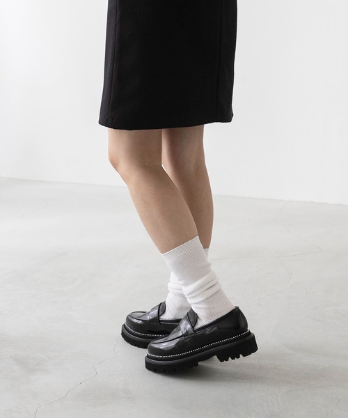 menue（メヌエ） ローファー スタッズ トラックソール 厚底ローファー
