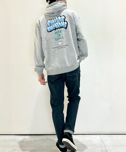 Right-on(ライトオン) パーカー 「Philip Lumbang」プリント Right-on(ライトオン) パーカー 「Philip Lumbang」プリント
