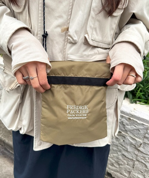 FREDRIK PACKERS（フレドリックパッカーズ） ショルダーバッグ バッグ