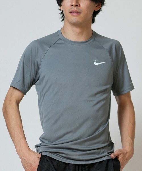【新品未使用】　NIKE スポーツ用水着 半袖トップス グレー NIKE（ナイキ） ラッシュガード 水着 ラッシュガード 半袖 Tシャツ UV