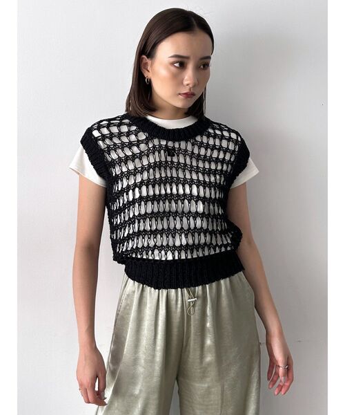 【値下します】　BUDO メッシュノースリーブタンクトップ クリーム色 AZUL BY MOUSSY タンクトップ ノースリーブ メッシュコンビニ