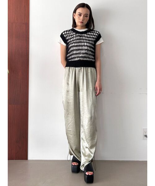 【値下します】　BUDO メッシュノースリーブタンクトップ クリーム色 EMODA タンクトップ ノースリーブ ブレイドメッシュタンクトップ