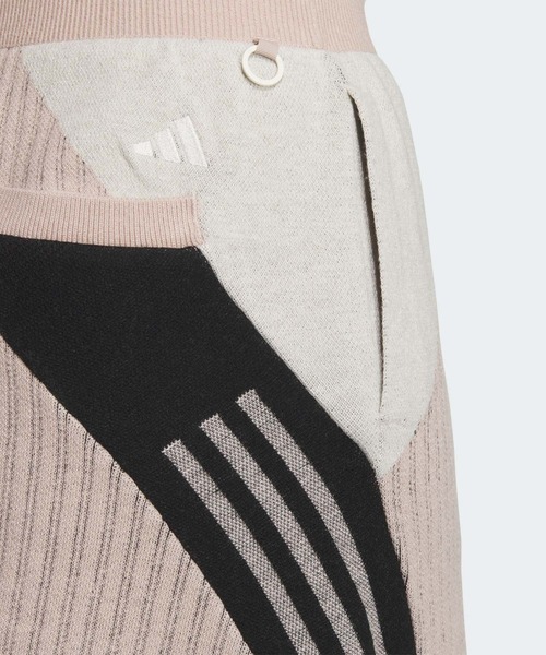 adidas（アディダス） スカート アーカイブグラフィック ニット