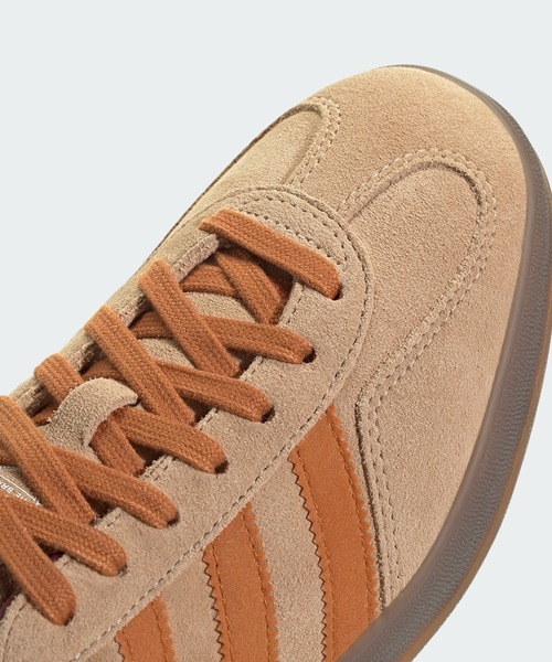 adidas（アディダス） スニーカー GAZELLE INDOOR W スリーストライプ