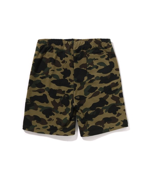パンツ A BATHING APE Shark Camo Sweat Shorts A BATHING APE パンツ MAP CAMO REGULAR FIT SHARK SWEAT SHORTS