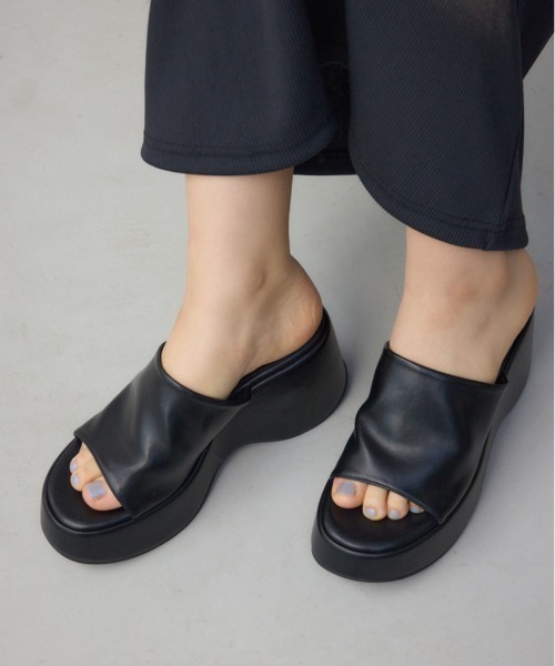 AZUL BY MOUSSY（アズールバイマウジー） サンダル プラットフォーム