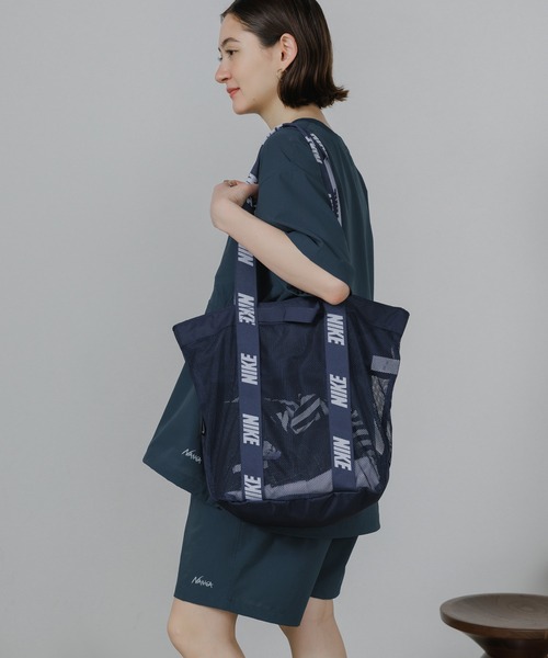 00s NIKE グラフチェック ショルダーバッグ ネイビー テック 人気柄 00s NIKE グラフチェック ショルダーバッグ ネイビー テック