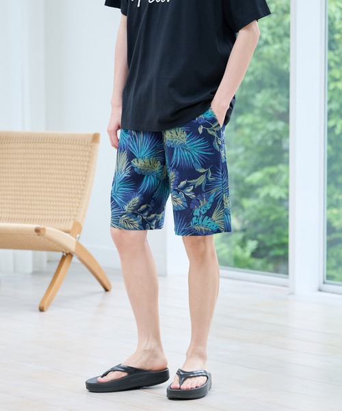 Arnold Palmer（アーノルドパーマー） パンツ リゾート柄 ショート