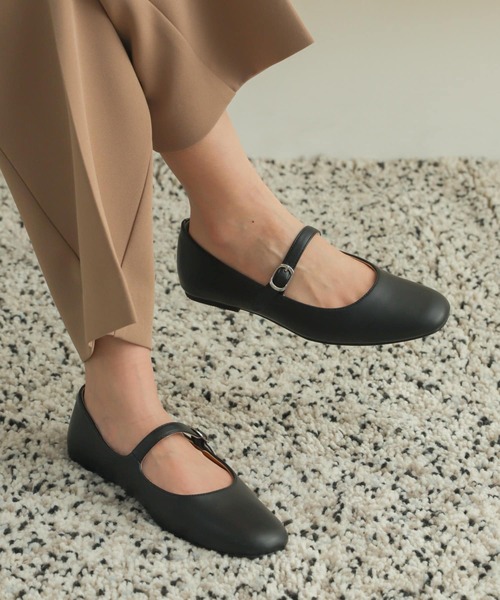 「URBAN RESEARCH DOORS」 フラットパンプス 38 アイボリー レディース