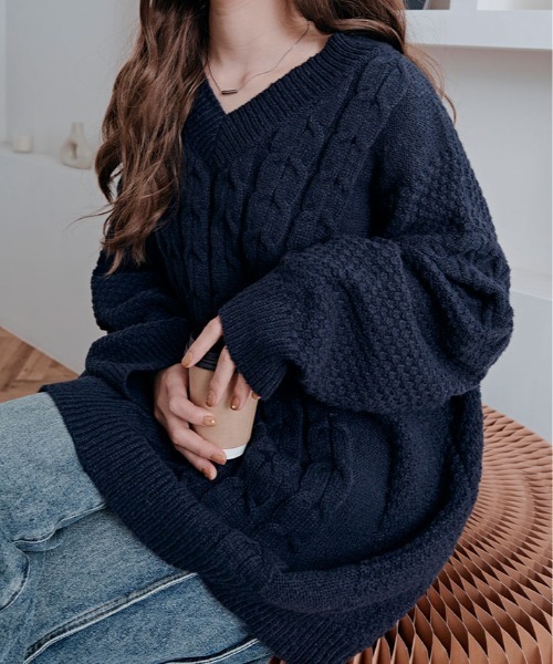 ニット セーター ゆるっと着て、こなれ感。Vネック オーバー サイズ