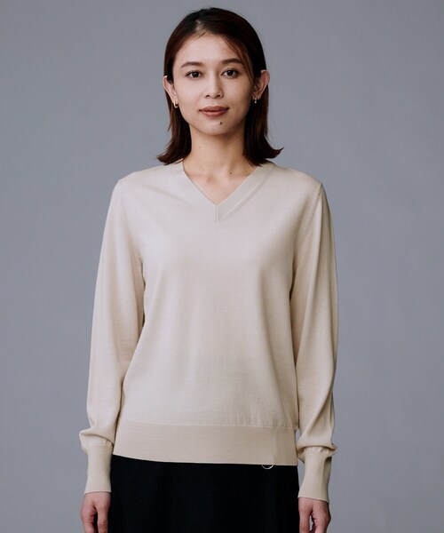 UNTITLED（アンタイトル） ニット セーター 「洗える/ウール100%」V