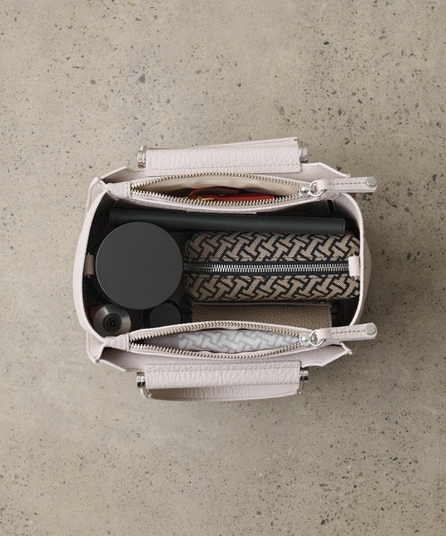 IACUCCI（イアクッチ） 2WAYバッグ FREE アイボリー レディース