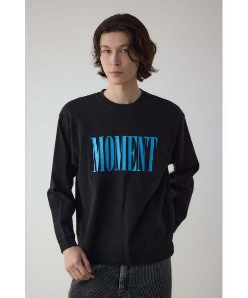 AZUL BY MOUSSY（アズールバイマウジー） tシャツ MOMENTグラフィック