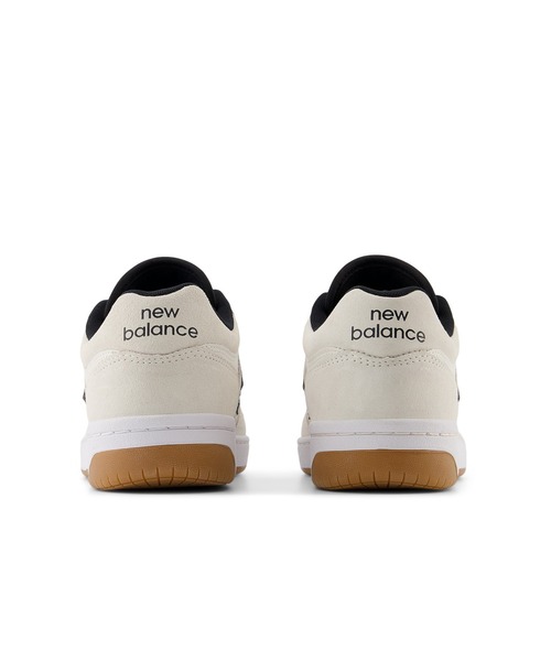 「New Balance」 ローカットスニーカー 24.0cm ブラック×ホワイト レディースの画像