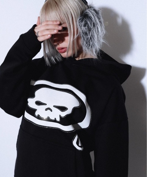 パーカー ストリートファッション HEAVEN CAN WAIT ヘヴンキャンウェイト Rhinestone Puff Print Skull Hoo ストリートファッション HEAVEN CAN WAIT ヘヴンキャンウェイト Rhinestone Puff Print Skull mind the XU Chikashitsu+，ネバーマインド エックスユー