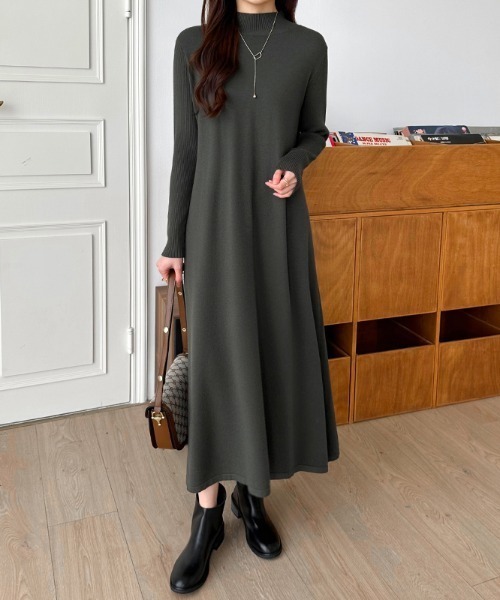 COCOMOMO ワンピース Aラインハイネックニットロングワンピース