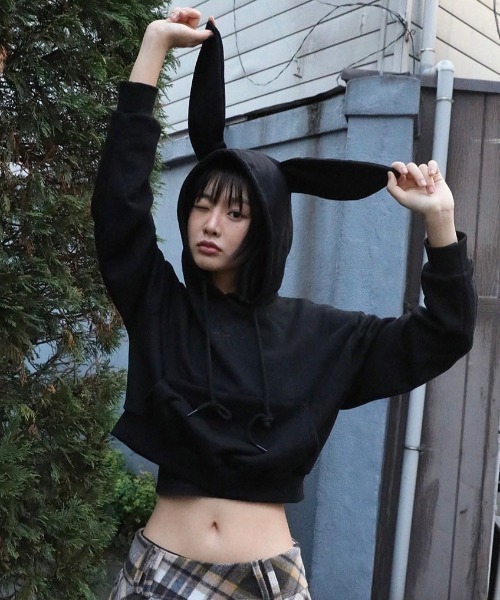 パーカー 「Uglyshadow」BUNNY EAR CROP HOODIE レディース