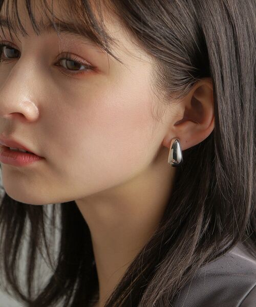 COCOSHNIK ONKITSCH（ココシュニック オンキッチュ） ピアス シルバー