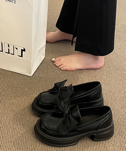 【✩】クールな女の子の流行の婦人靴 c.u.l ローファー 軽量 リボン付き 厚底ソールローファー