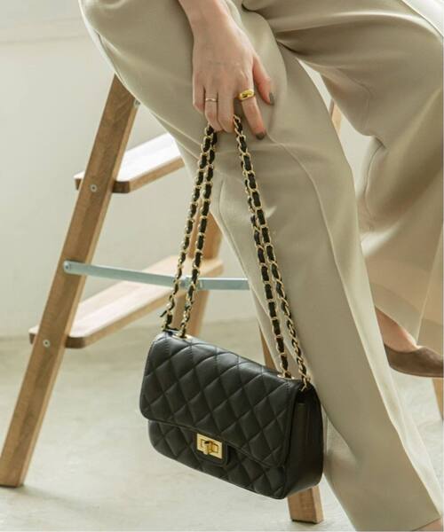 美品 Maison Vincent キルティングチェーンショルダーバッグ Maison Vincent】キルティングチェーンショルダーバッグ