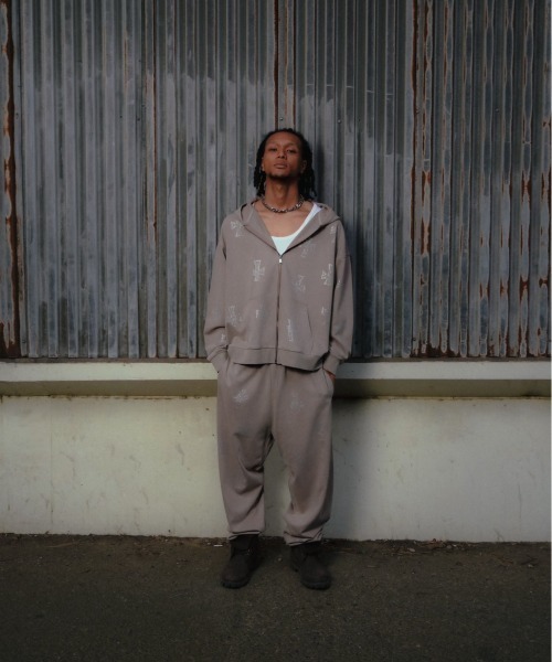 UNKNOWN LONDON（アンノウンロンドン） パーカー UNKNOWNLONDON