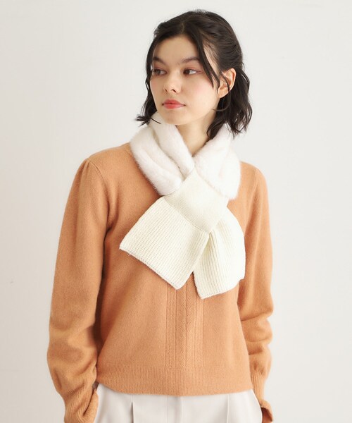 LAURA ASHLEY（ローラアシュレイ） ストール マフラー 「差し込み式