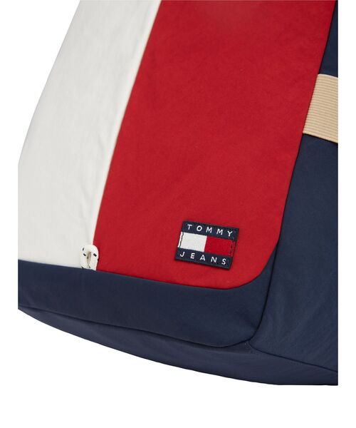 TOMMY JEANS（トミー・ジーンズ） デイバック リュック フラッグカラー