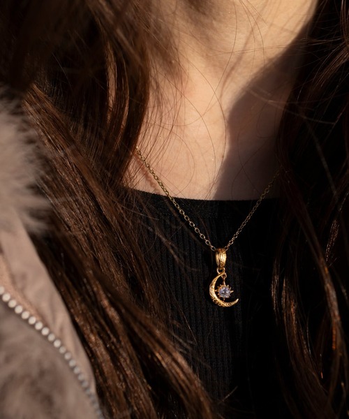 iriebeach アイリービーチ 月と太陽　ハワイアンジュエリーネックレス IRIEBEACH（アイリービーチ） ネックレス MINI sun and moon necklace