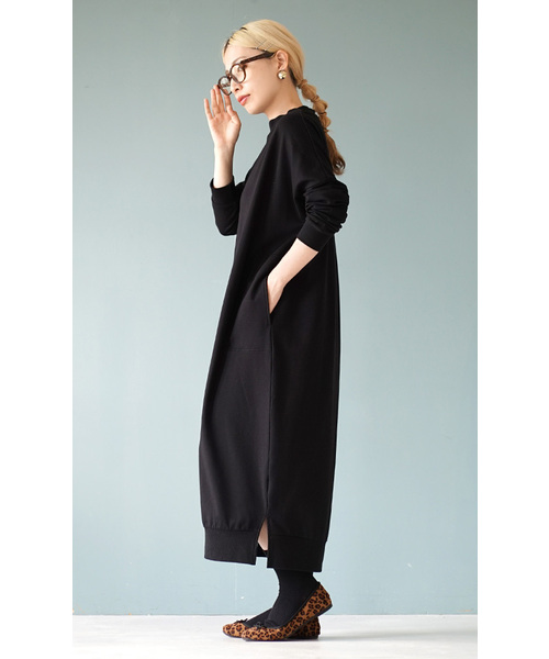 Max&Co 大きいサイズ　シルク100% 総柄シャツワンピース　タック　48 Max&Co 大きいサイズ シルク100% 総柄シャツワンピース タック 48