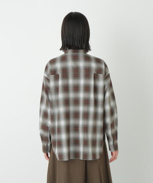 「human woman」 長袖シャツ MEDIUM ブラウン レディースの画像