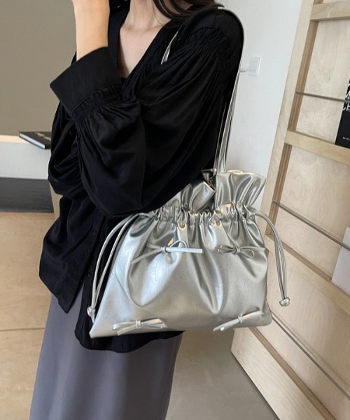 美品 サファリ掲載 20/80 2way レザー ショルダーバッグ 巾着 y2k gossip!ロサンゼルス ショルダーバッグ バッグ Y2K リボン