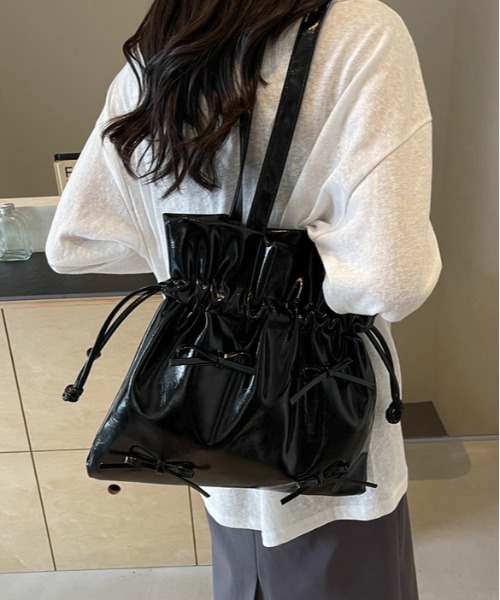 美品 サファリ掲載 20/80 2way レザー ショルダーバッグ 巾着 y2k FREE STYLISTS ショルダーバッグ バッグ Y2K リボン エコレザー