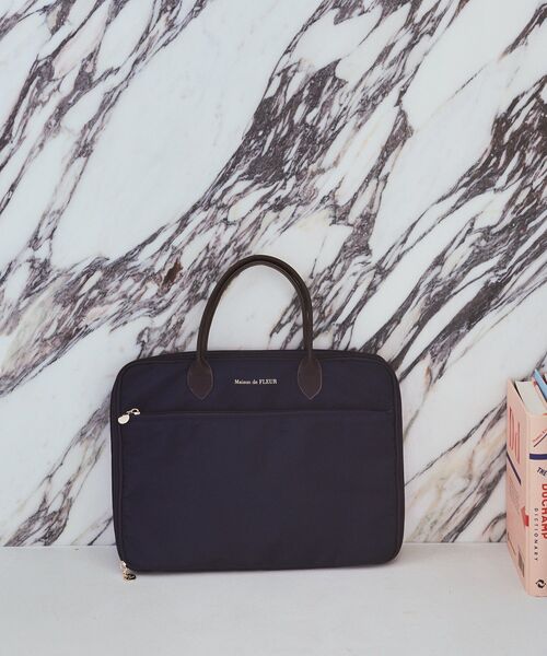 Maison de FLEUR（メゾンドフルール） タブレットケース レザー
