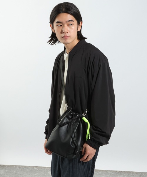 BAYFLOW（ベイフロー） ショルダーバッグ アミコミハンドルPU巾着