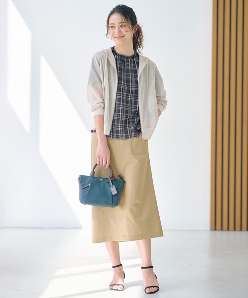 パーカー 「WEB限定カラーあり・洗える」SHEER LIGHT KNIT ラメ パーカー レディースの画像