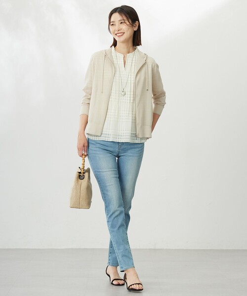 パーカー 「WEB限定カラーあり・洗える」SHEER LIGHT KNIT ラメ パーカー レディースの画像