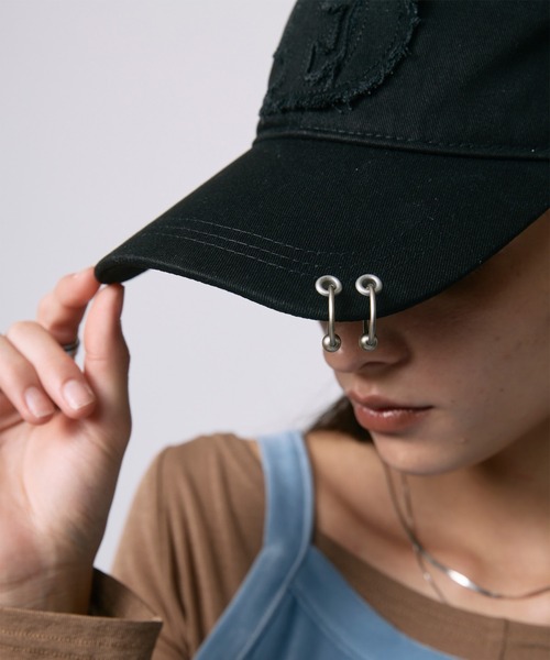ELLE Shop15限定 ハート型装飾付きキャップ ELLE Shop15限定 ハート型装飾付きキャップ