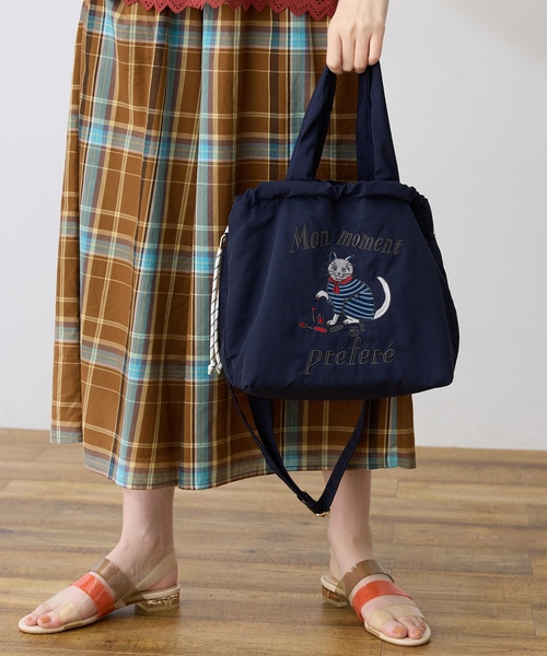 大人気　familiar 刺繍トートバッグ ネイビー　新品　未使用 Petit Honfleur（プチオンフルール） トートバッグ 「イラストレーター