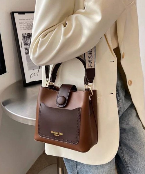 ショルバーバック pumpkin port ショルダーバッグ バッグ ロゴショルダーベルト