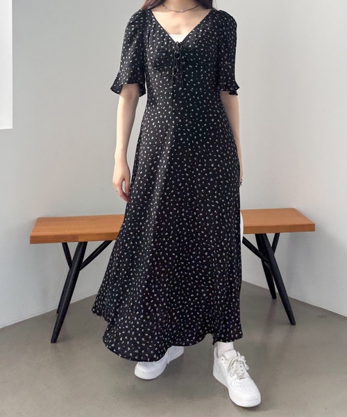 Heather ワンピース フラワーシャーリングワンピース（半袖