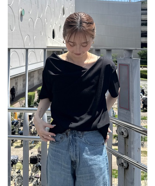 Ungrid tシャツ タックデザインオフショルTee レディース
