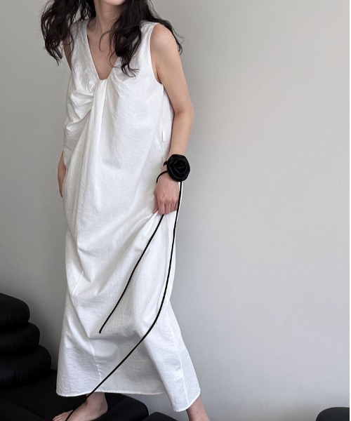 ワンピース 韓系雰囲気 トワイストカラー レラックス 着丈 シェイプ