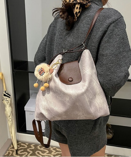 FREE STYLISTS ショルダーバッグ バッグ Y2Kチャーム付き大容量
