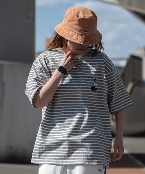 「Red Cap Girl」 半袖Tシャツ LARGE ホワイト メンズ